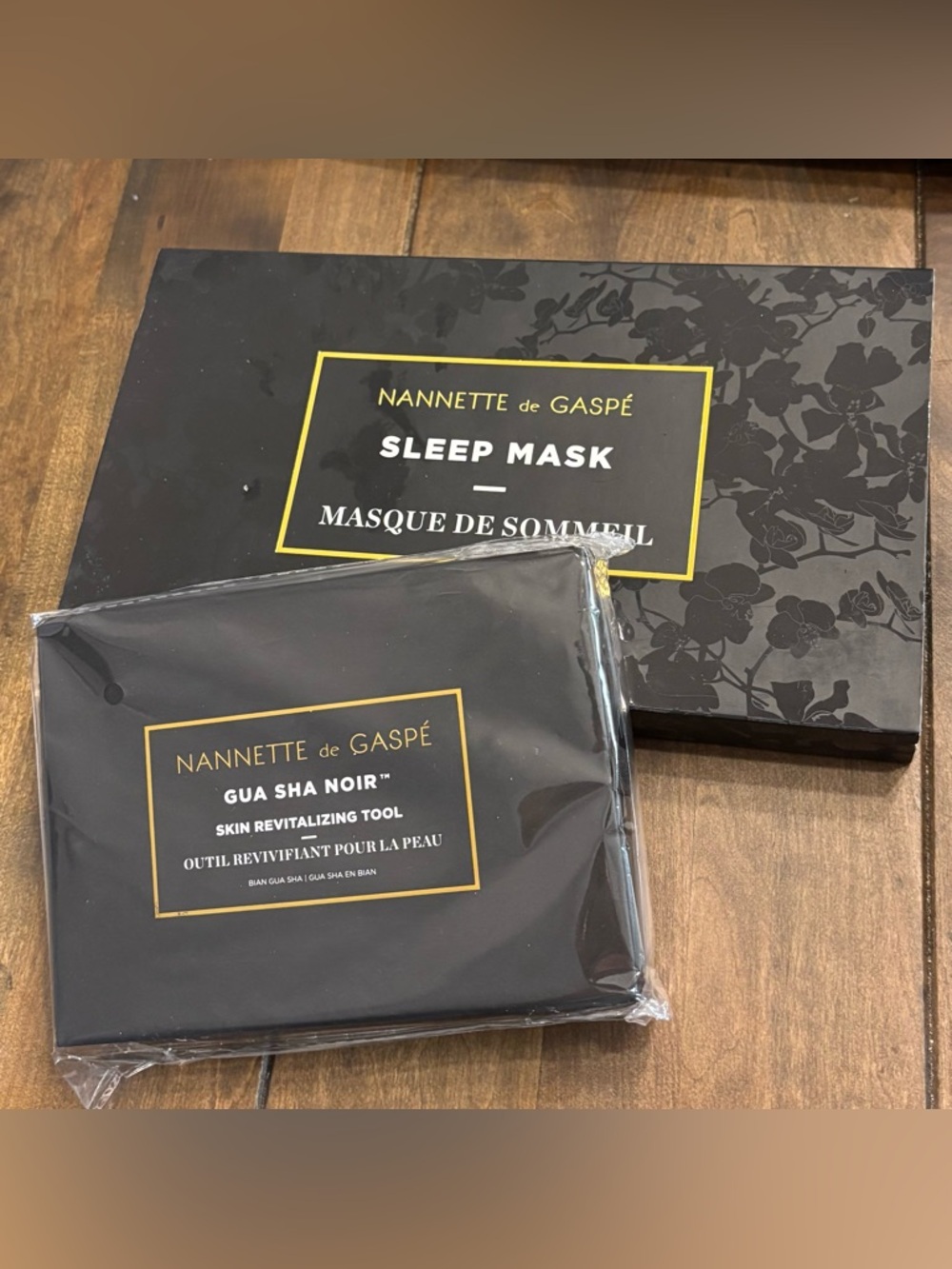Nannette de Gaspe Gua Sha and Silk Sleep Mask NIB